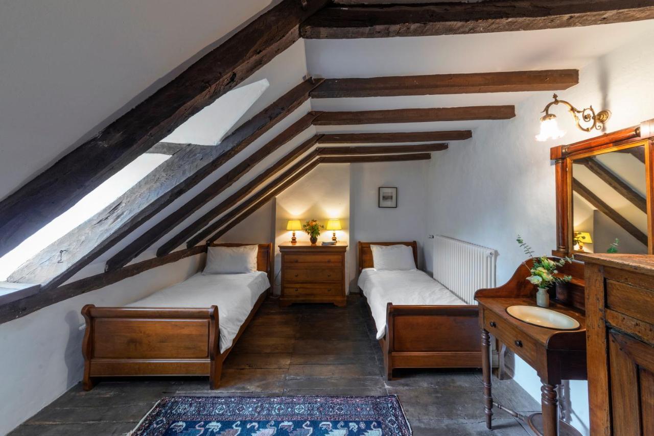 Chateau Garinie 15Th Century Medieval Castle In The South Of France Lugan  Exteriör bild